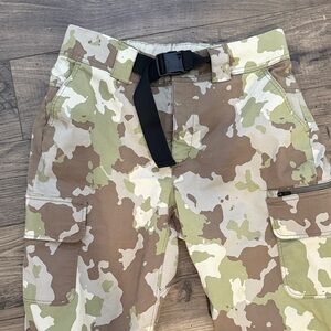 Mountain Hardwear Women’s Camo Pants